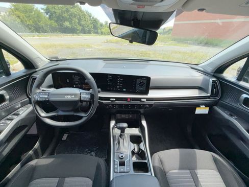 New 2026 Kia Sorento LX FWD image 36