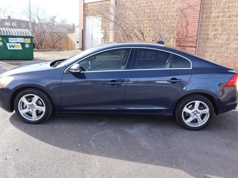 Used 2013 Volvo S60 T5 image 9