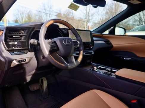 Used 2025 Lexus RX 350 Premium w/ Convenience Package image 21