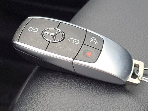 Certified 2026 Mercedes-Benz GLA 250 4MATIC image 37