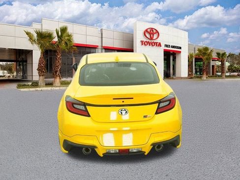 New 2026 Toyota GR86 YUZU Limited image 8