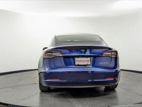 Used 2022 Tesla Model 3 Long Range AWD/4WD image 6