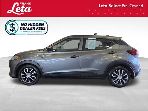 Used 2021 Nissan Kicks S FWD image 3