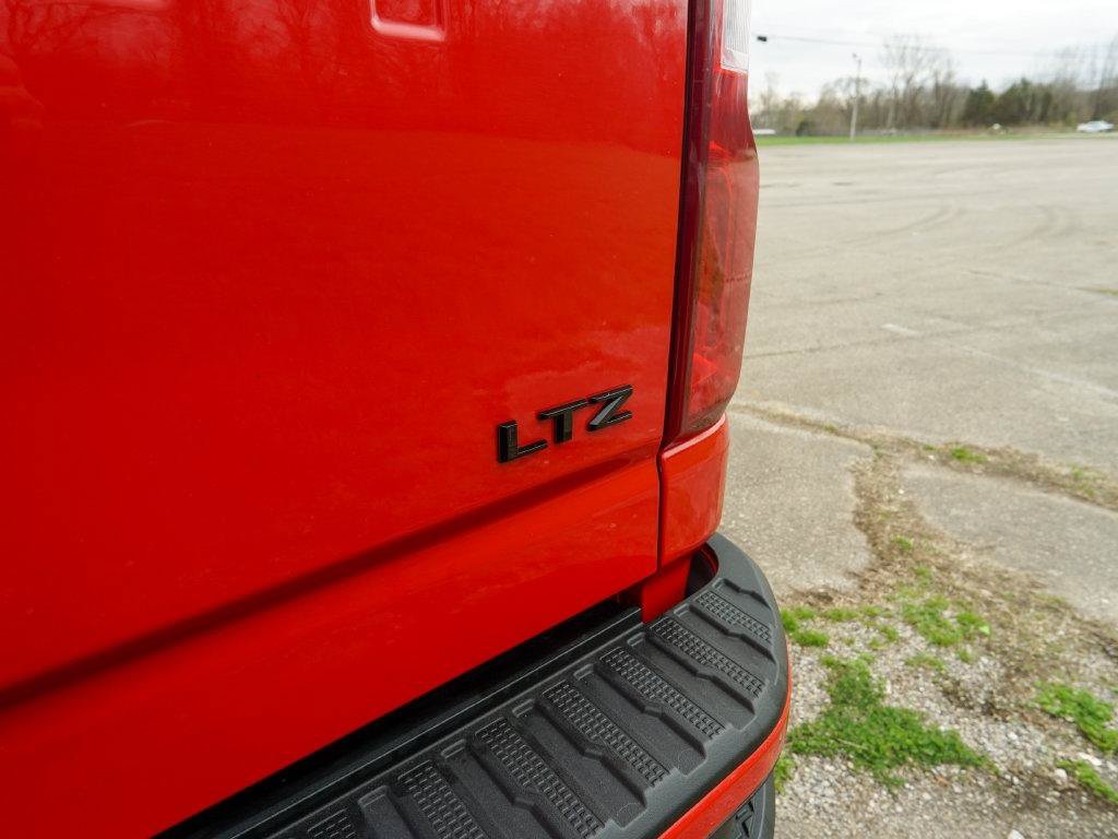 Used 2022 Chevrolet Silverado 2500 LTZ w/ LTZ Plus Package AWD/4WD image 11