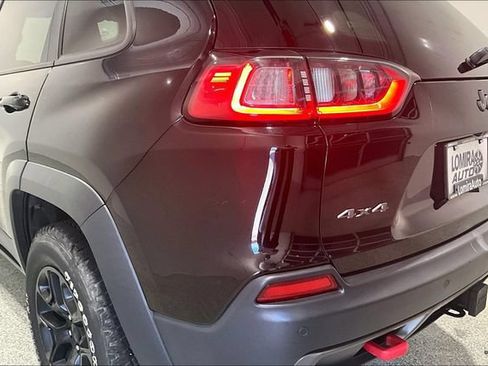 Used 2020 Jeep Cherokee Trailhawk w/ Comfort & Convenience Group AWD/4WD image 49