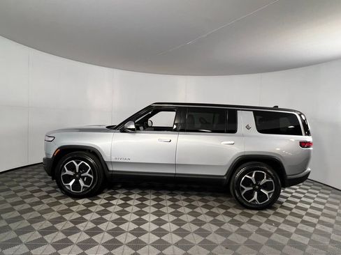 Used 2024 Rivian R1S Adventure image 8