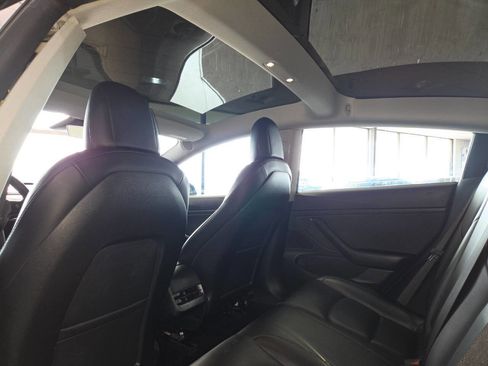 Used 2021 Tesla Model 3 Standard Range Plus RWD image 22