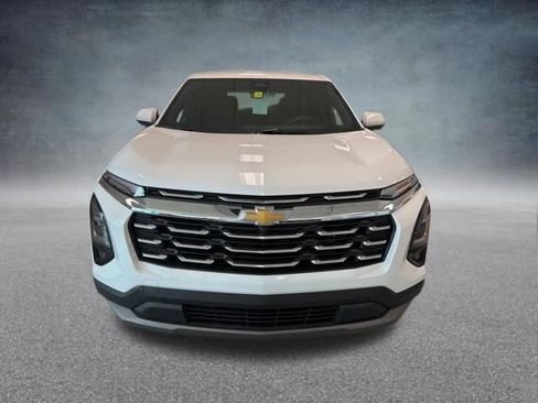 New 2026 Chevrolet Equinox LT image 3