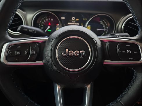 Used 2023 Jeep Wrangler Unlimited Rubicon 4xe w/ Cold Weather Group AWD/4WD image 20