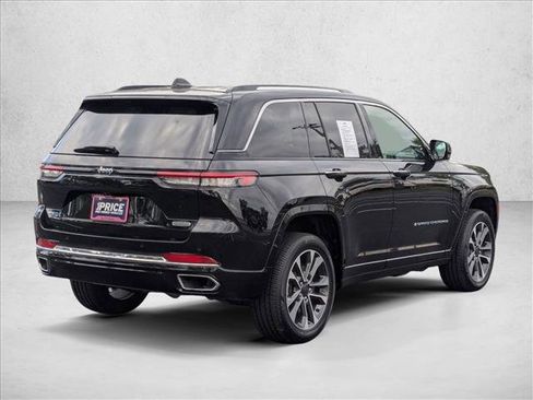 Used 2022 Jeep Grand Cherokee Overland AWD/4WD image 5
