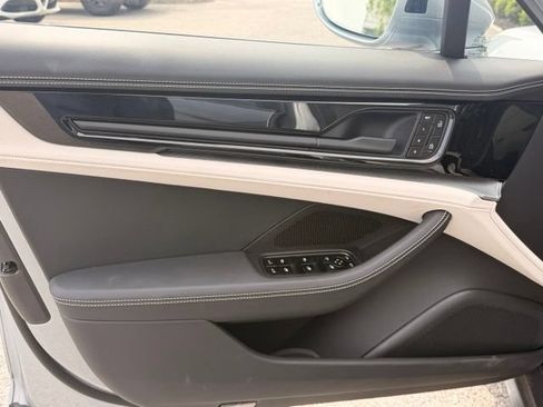 Used 2024 Porsche Panamera RWD image 12