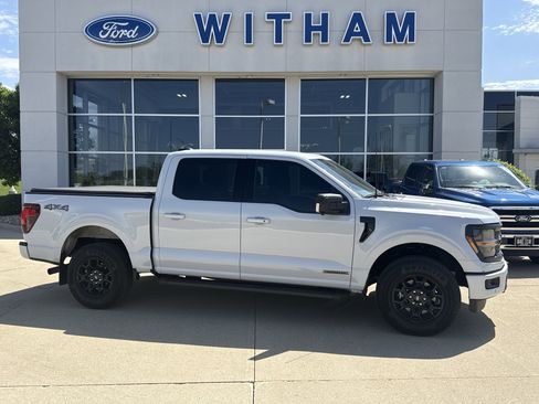 Used 2025 Ford F150 XLT w/ Equipment Group 302A MID AWD/4WD image 3