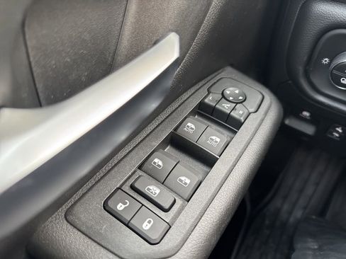New 2026 RAM 1500 Big Horn AWD/4WD image 9
