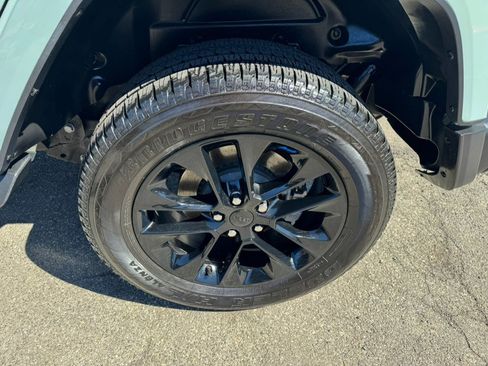 Used 2023 Jeep Wrangler Sahara image 11