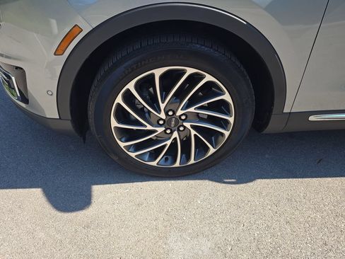 Used 2020 Lincoln Nautilus Reserve AWD/4WD image 10