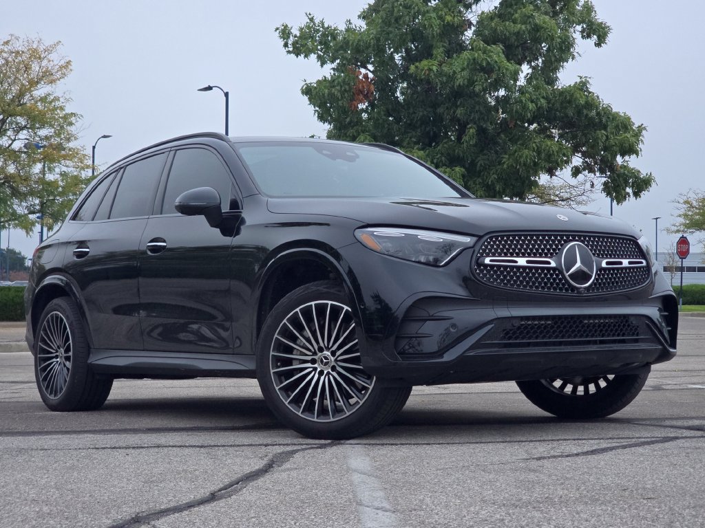 Certified 2025 Mercedes-Benz GLC 350e 4MATIC image 1