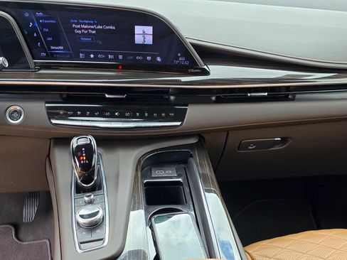 Used 2024 Cadillac Escalade Sport image 28