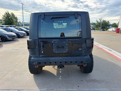 Used 2010 Jeep Wrangler Sport AWD/4WD image 4