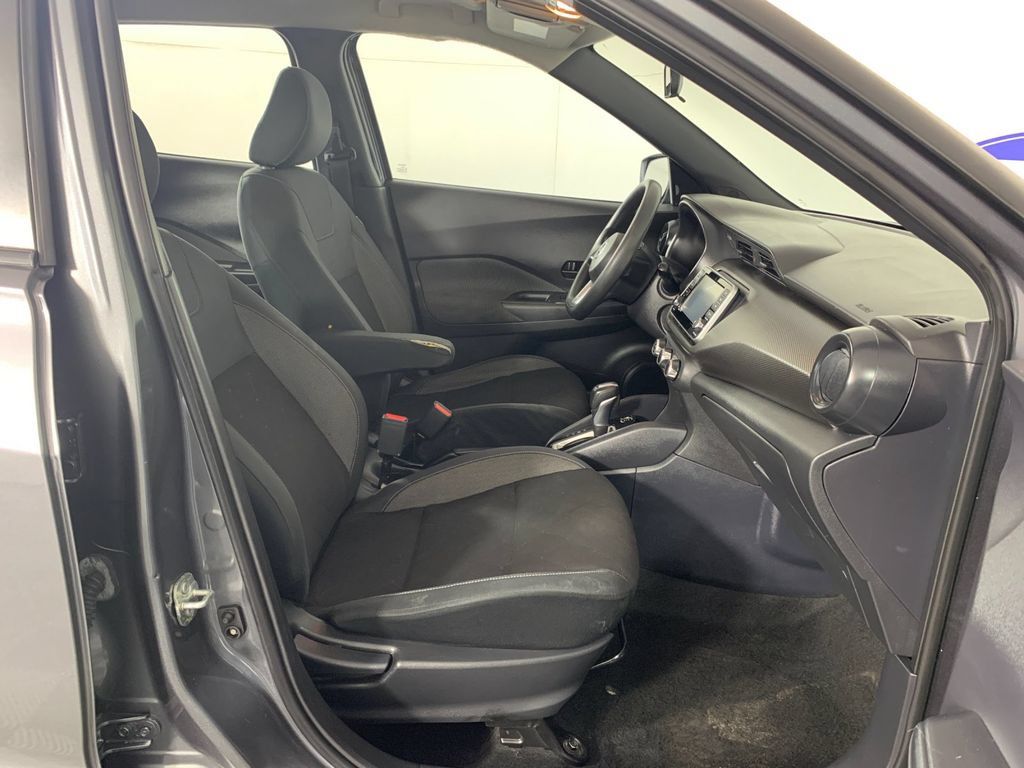 Used 2020 Nissan Kicks S FWD image 39