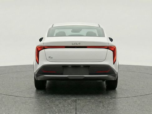 Used 2025 Kia K4 FWD image 7