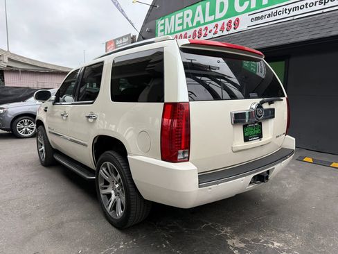 Used 2008 Cadillac Escalade AWD image 7