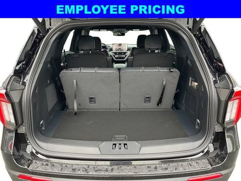 New 2026 Ford Explorer ST-Line w/ ST-Line Street Pack AWD/4WD image 5