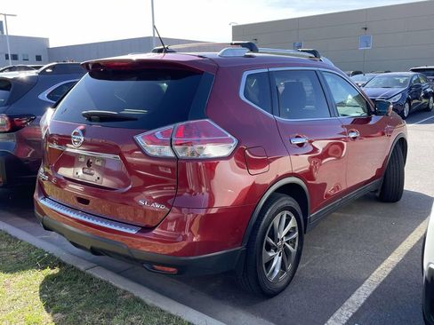 Used 2015 Nissan Rogue SL w/ SL Premium Package image 4