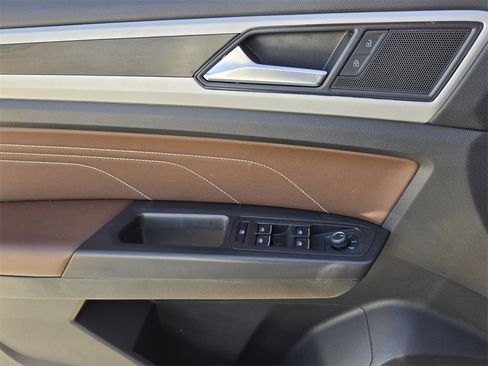 Used 2022 Volkswagen Atlas SE image 28