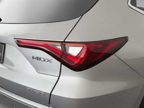 Used 2022 Acura MDX SH-AWD w/ Technology Package image 16