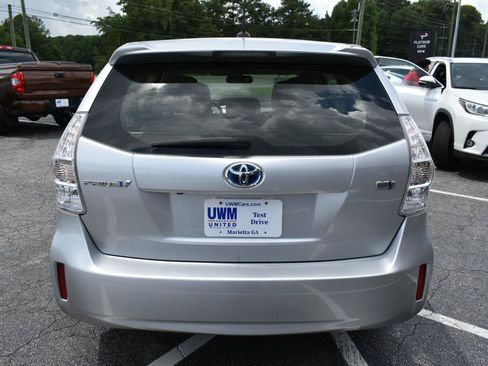 Used 2012 Toyota Prius V Five FWD image 7
