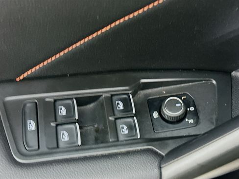 Used 2024 Volkswagen Tiguan Wolfsburg Edition AWD/4WD image 15