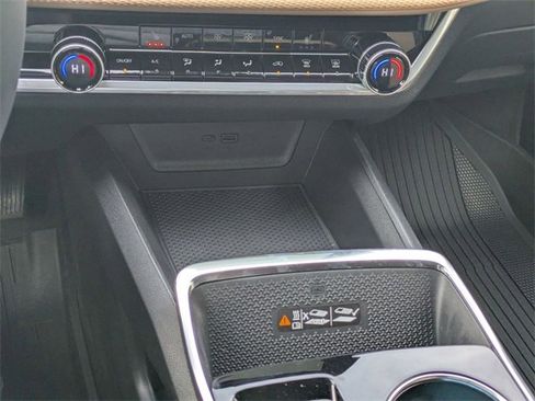 New 2026 Chevrolet Equinox ACTIV image 19