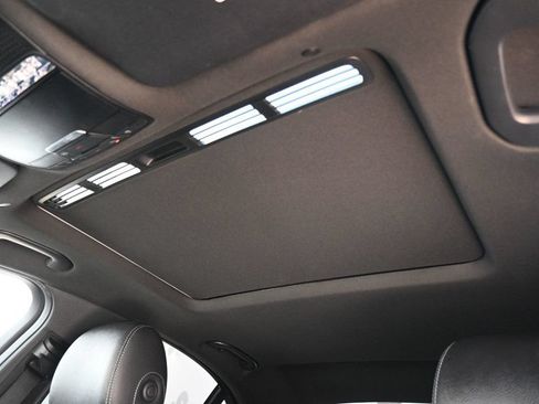Used 2021 Mercedes-Benz C 300 Sedan image 20