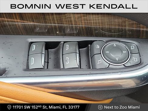 Used 2020 Cadillac XT4 Premium Luxury image 31