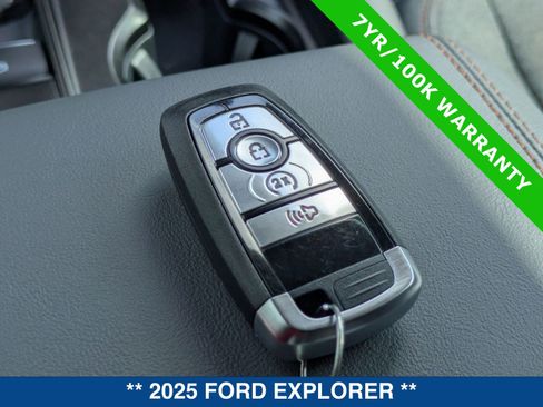 Certified 2025 Ford Explorer Active RWD image 35
