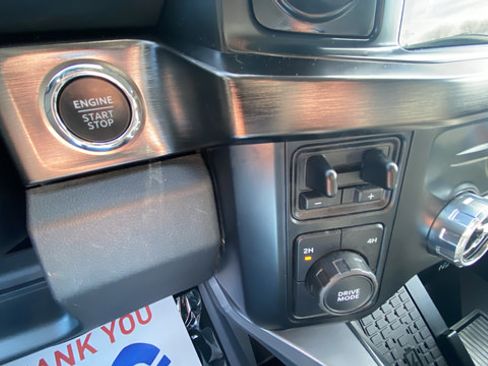 Used 2024 Ford F250 Lariat w/ Lariat Ultimate Package AWD/4WD image 30