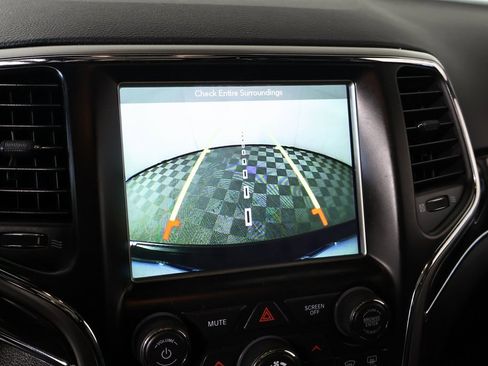 Used 2018 Jeep Grand Cherokee Trailhawk w/ Trailhawk Luxury Group image 6