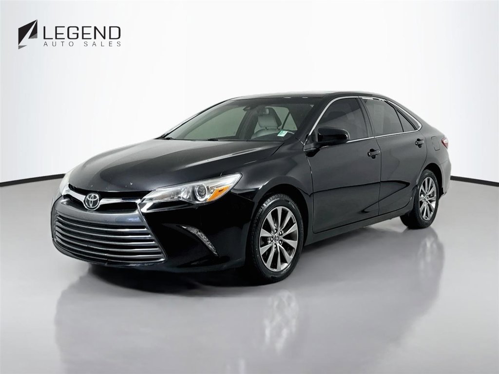 Used 2015 Toyota Camry XLE w/ Moonroof Package FWD 360° Tour
