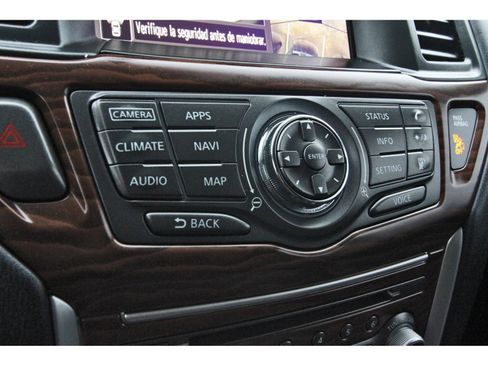 Used 2020 Nissan Pathfinder Platinum FWD image 28