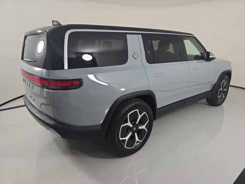 Used 2024 Rivian R1S Adventure AWD/4WD image 5