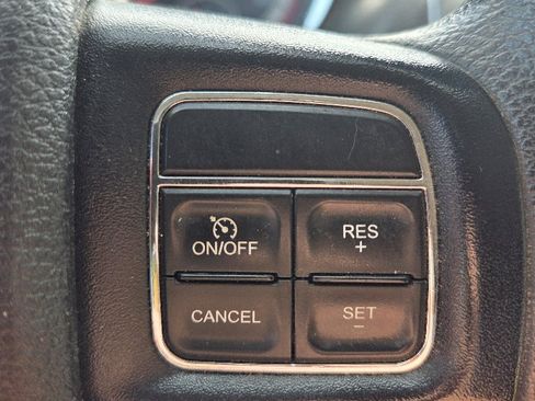 Used 2015 Dodge Grand Caravan American Value Package image 17