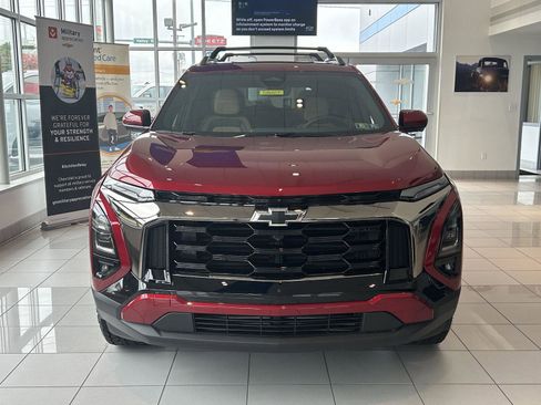 New 2026 Chevrolet Equinox ACTIV w/ Convenience Package III image 2