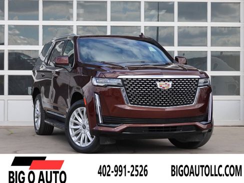 Used 2023 Cadillac Escalade Luxury AWD/4WD image 1