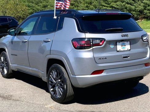 Used 2022 Jeep Compass High Altitude AWD/4WD image 10