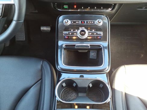 Used 2023 Lincoln Nautilus AWD w/ Premium Package image 23