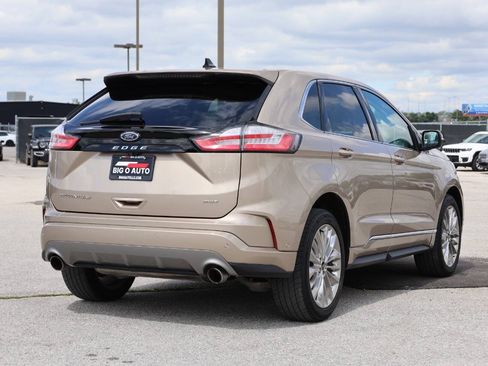 Used 2021 Ford Edge Titanium w/ Equipment Group 301A AWD/4WD image 9
