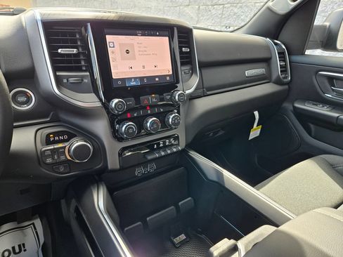New 2026 RAM 1500 4x4 Crew Cab image 24