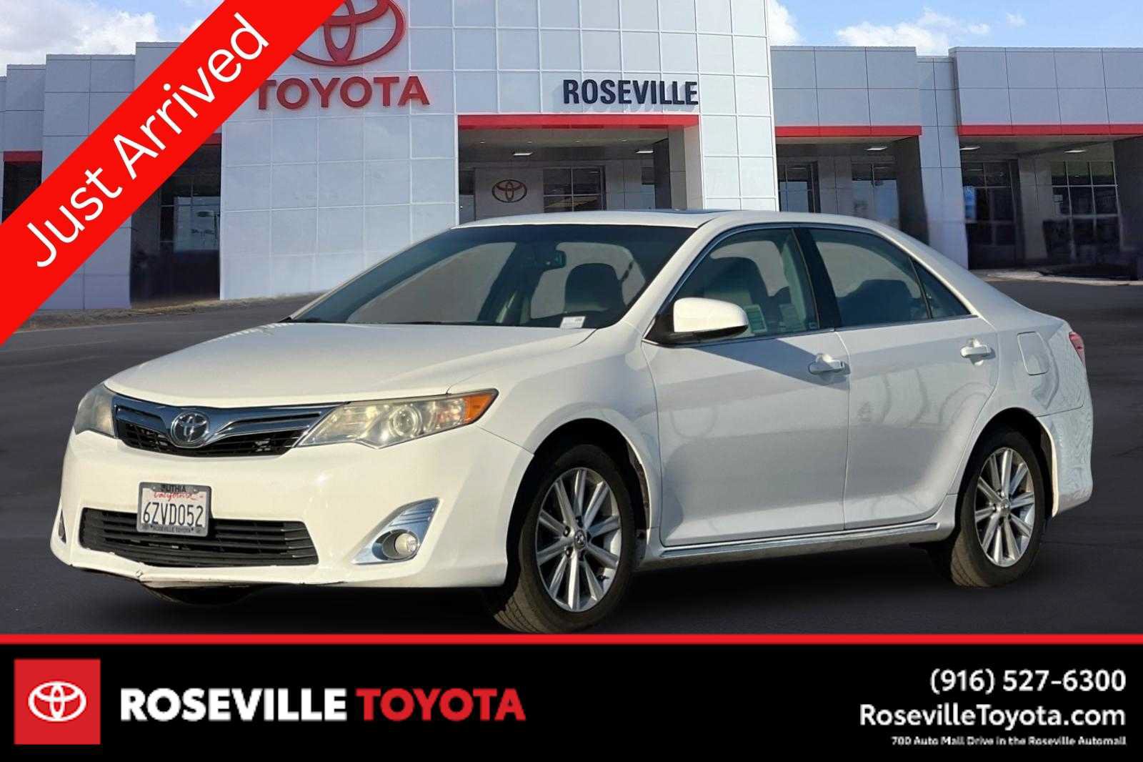 Used 2013 Toyota Camry XLE w/ Leather Pkg FWD image 1