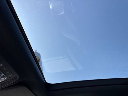 Used 2024 Mercedes-Benz GLE 350 4MATIC image 19