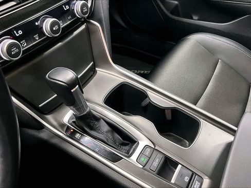 Used 2022 Honda Accord Sport image 17